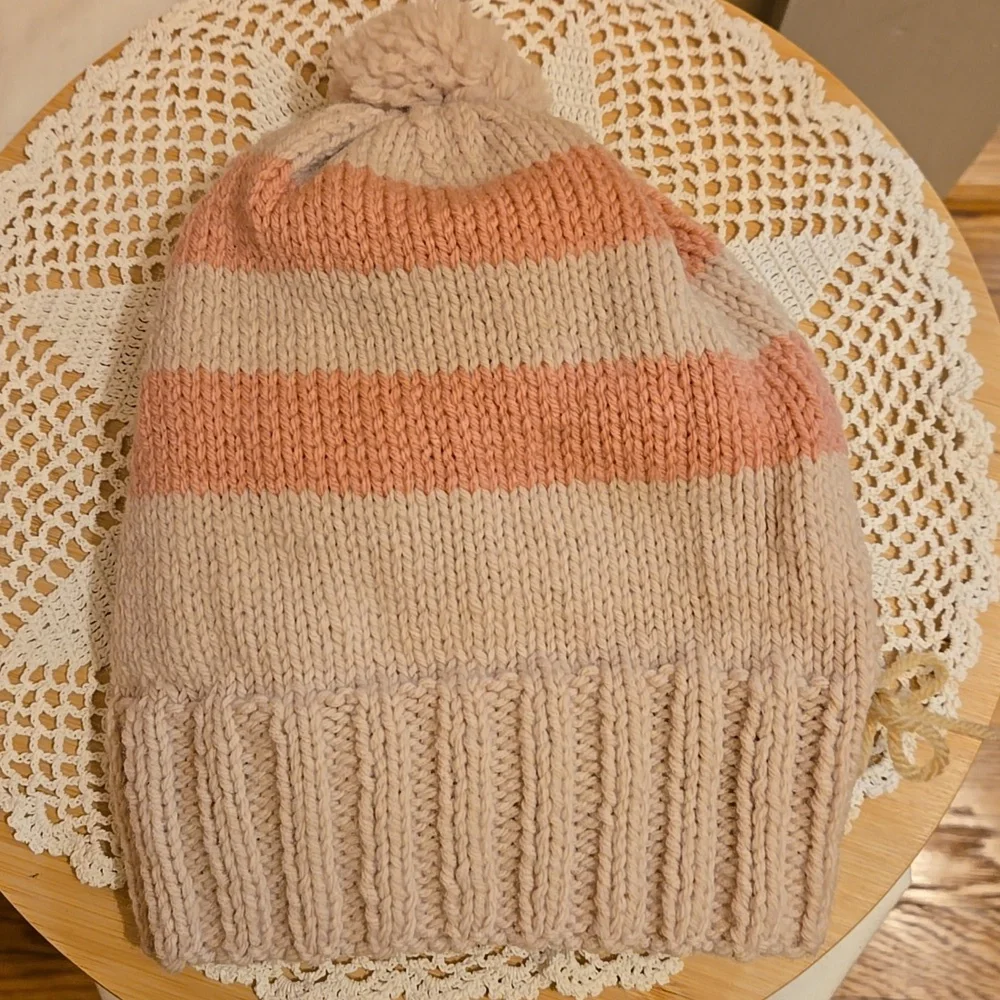 Childs pink and tan knit hat and gloves